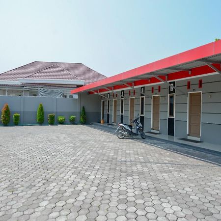 KoolKost near RS Samaritan Palu - Minimum Stay 6 Nights Exterior foto