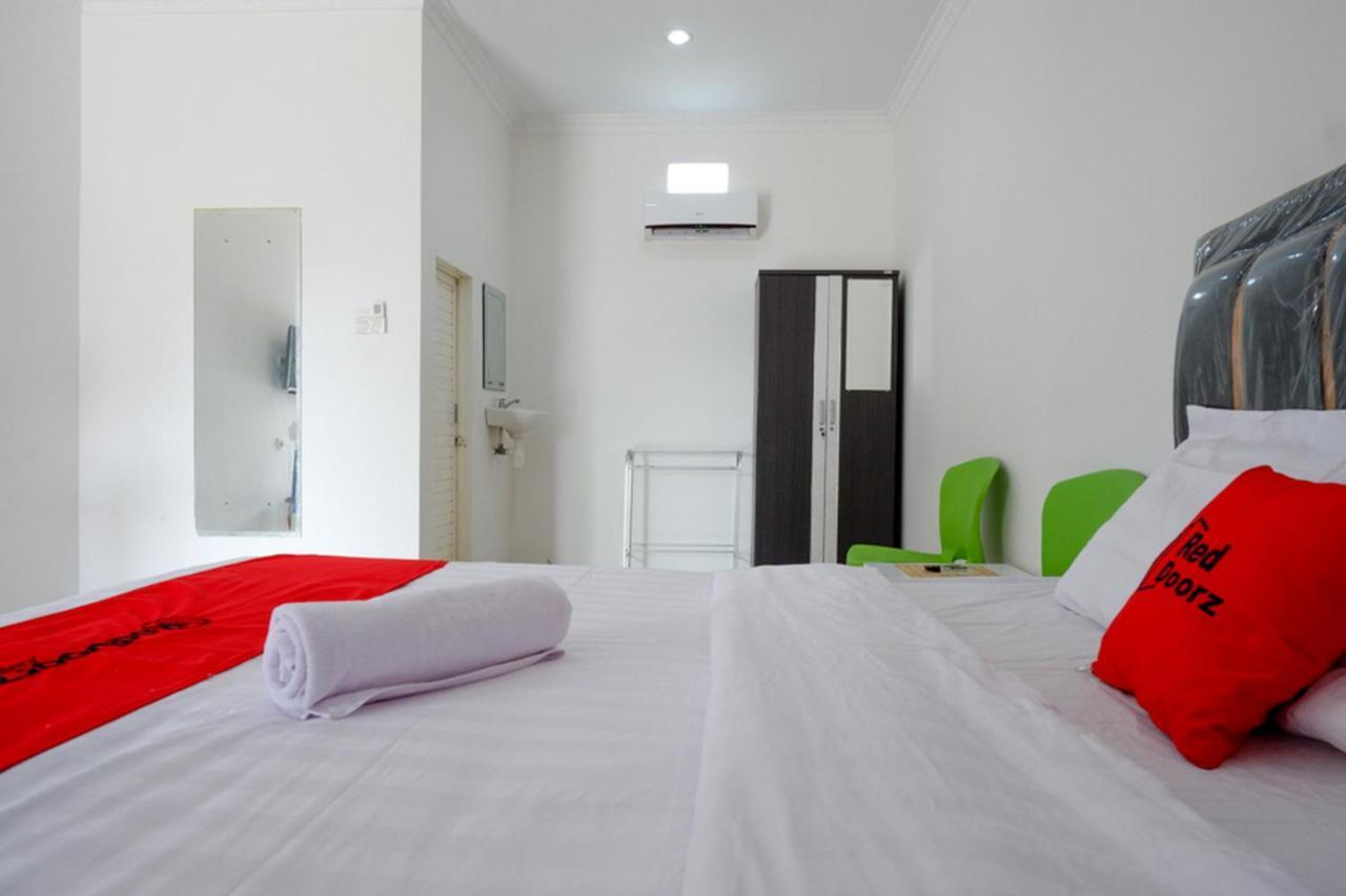 KoolKost near RS Samaritan Palu - Minimum Stay 6 Nights Exterior foto